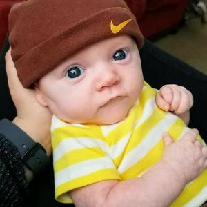 Meet your Posher, Leah